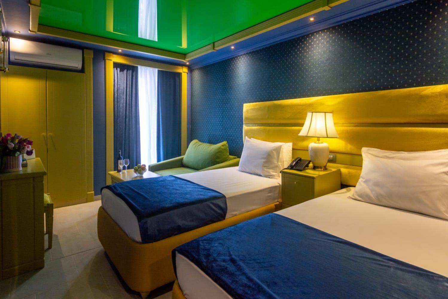Hotel Craiova By Phoenicia Blue View Olimp Extérieur photo
